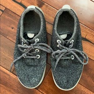 All birds size 8 grey!